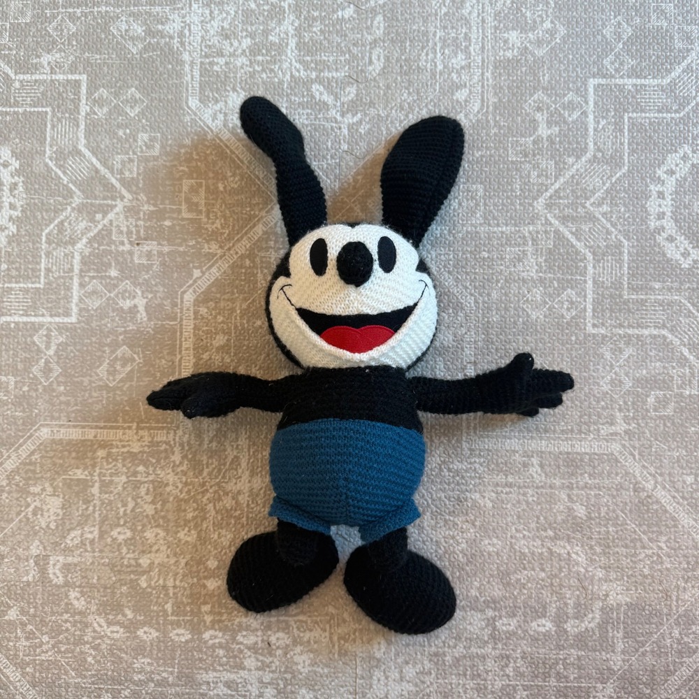 Disney Parks Exclusive Oswald the Lucky Rabbit Classic Cozy Knit 11" Plush